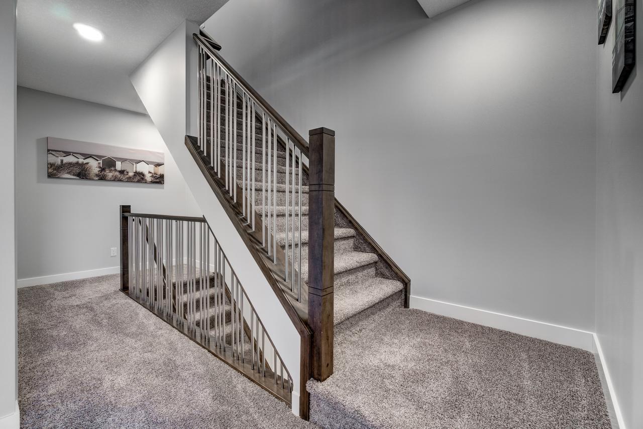 Apartment Three-bedroom With Fireplace #41 Sunalta Downtown *