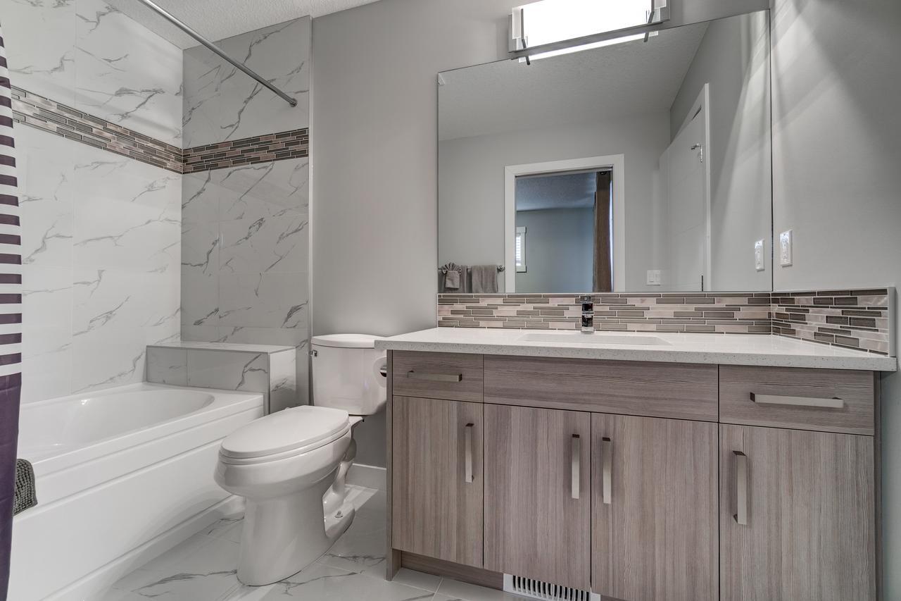 Apartment Three-bedroom With Fireplace #41 Sunalta Downtown *
