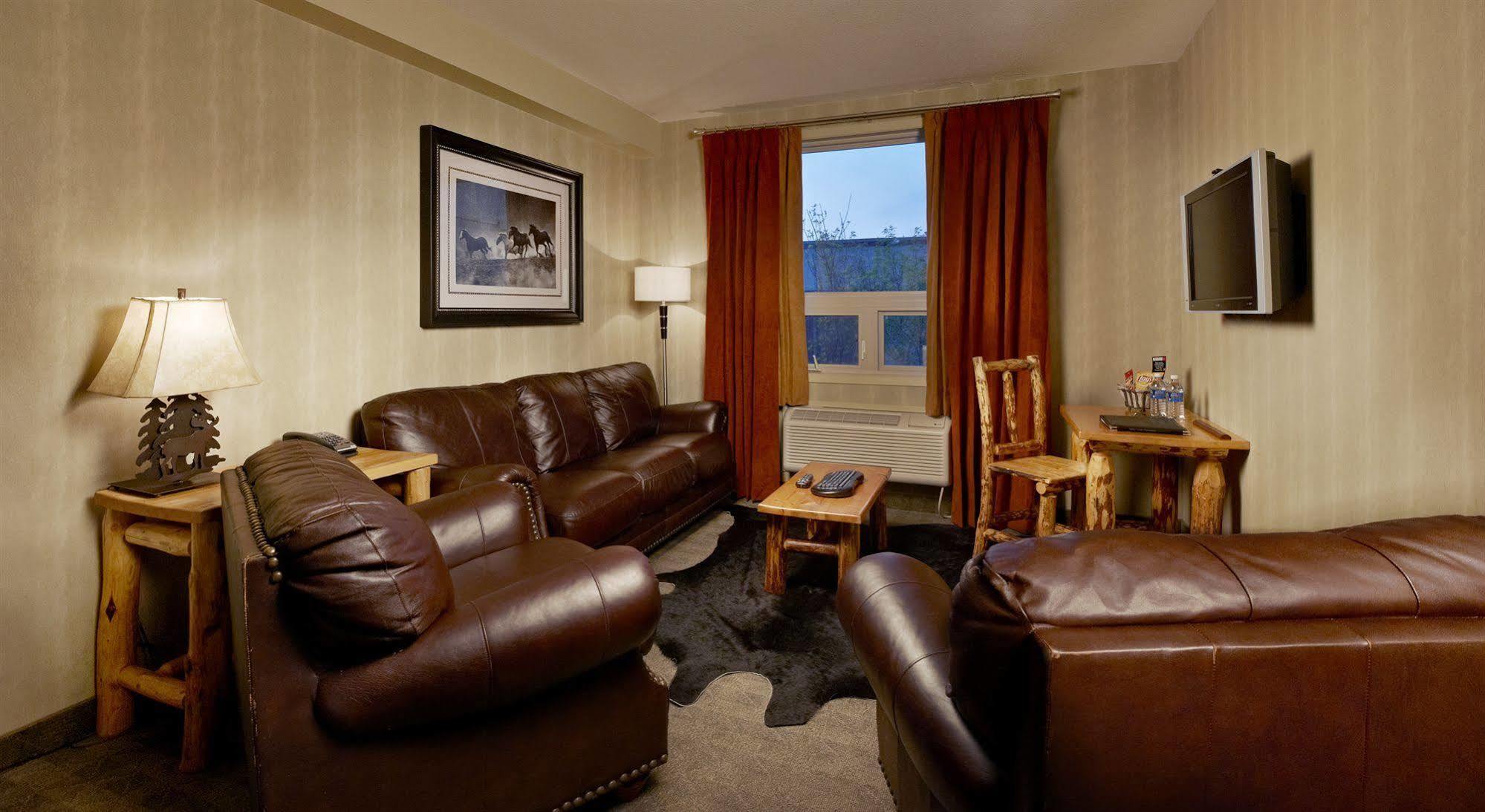 Hotel Deerfoot And Casino Calgary