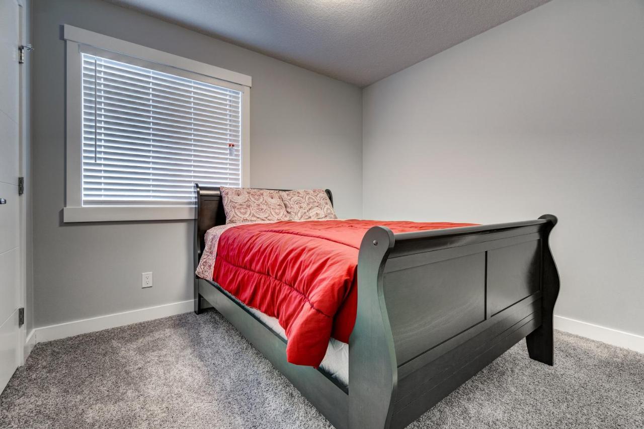 Apartment Three-bedroom With Fireplace #41 Sunalta Downtown *