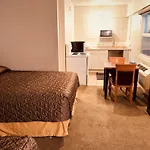Red Carpet Inn & Suites