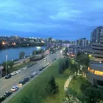 Amicable, Cozy, High Speed Internet, Sleeps 2 Riverview Downtown Apartment