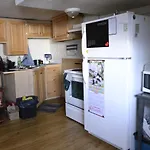 Private Bedroom In Basement Suite - Pineland