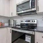 Your Perfect 2Br Stay In Se Calgary