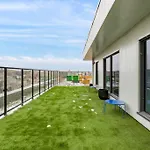 Chic 1Br Kensington Unit W/Parking