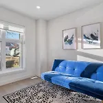 Beautiful, Elegant And Spacious 2 & Half Br House