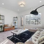 Beautiful, Elegant And Spacious 2 & Half Br House
