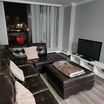 Furnished 1 Bedroom In East Village By Signature Suites Ltd
