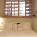 Off Campus Uc Room