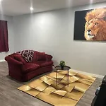 Cute Highland Park Upper B Unit