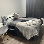 Cute Highland Park Upper B Unit