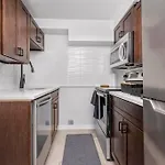 Centerstreet-Cozy 2Bedroomsuite