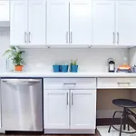 Gorgeous 2Br Condo W Parking Patio Coffee!