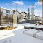 Cozy 2-Bedroom Basement Suite Retreat Calgary