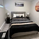 The Waterfront Cozy 1 Bd Suite In Rockland Park, Tuscany Nw