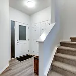 Stylish/4Bedroom/Freeparking/Indoorfireplace