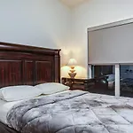 Stylish/4Bedroom/Freeparking/Indoorfireplace
