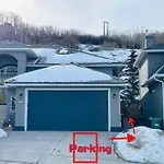 2 Bedrooms Private Basement Suite Close To Winsport & Downtown