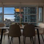 Luxury Corner Unit Dt W Panoramic Skyline City & Tower Views! Near Stampede, Bmo Centre! Free Banff Pass, Parking, Wine!