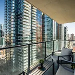 Downtown Paradise Lodge - 2 Beds, 2 Baths With Sofa Bed And Pool