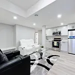 Luxury Serenity Home In Nw Calgary, High Speed Internet,, Near Grocery & Airport, Free Parking