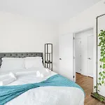 The Iris - Downtown Condo With A/C In Mission