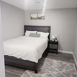 Fabulous And Cozy Guest Suite
