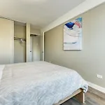 A Spacious Downtown 1-Bed Suite
