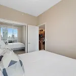 Heart Of Downtown Calgary Spacious Luxury Condo With Stunning Views And Premium Amenities