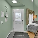 48A Luxury Lake Home W Massage Meditation Gym Ac