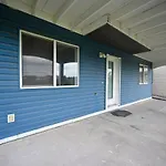 52-3 Bed Suite On Lake Central Ac By Airport