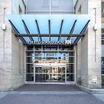 Luxury Condo Stampede/Sky View, Free Parking, Gym