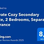 Private Cozy Secondary Suite, 2 Bedrooms, Separate Entrance