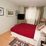 3 Cedars Inn