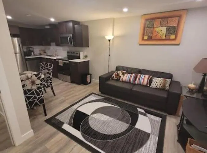 Cozy Brand New 2 Bedroom Suite In Calgary
