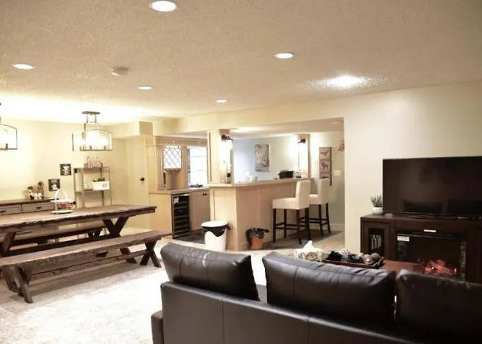 Off Campus Uc Room