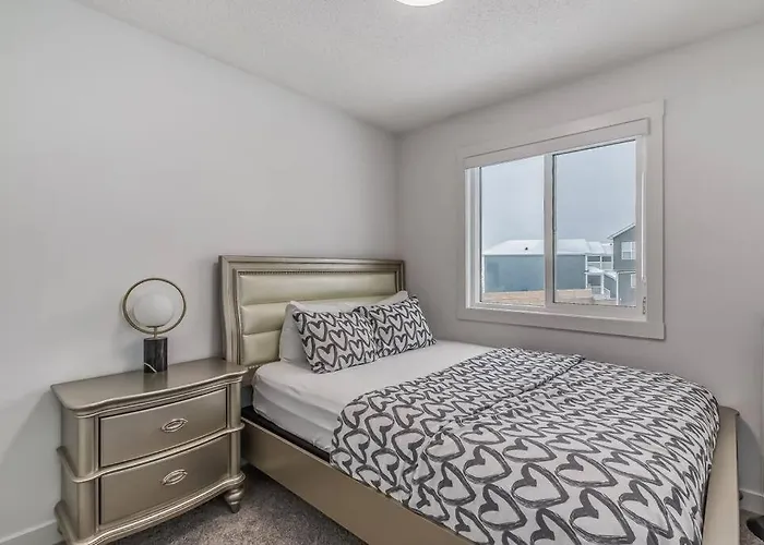 Lutas Cozy One Bedroom- In Shared Home