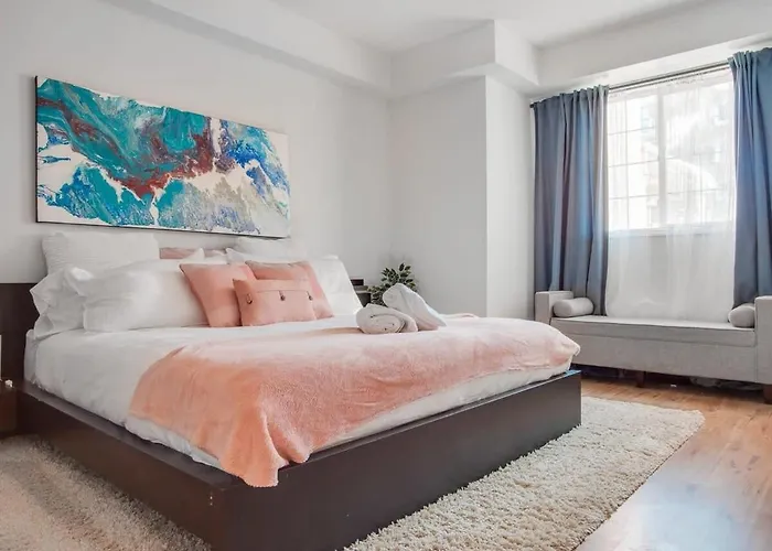 Fun And Colourful Condo W Foosball Parking Coffee