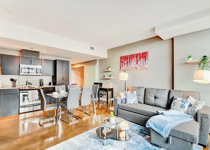 Modern 2Br Condo - King Bed - Downtown City Views