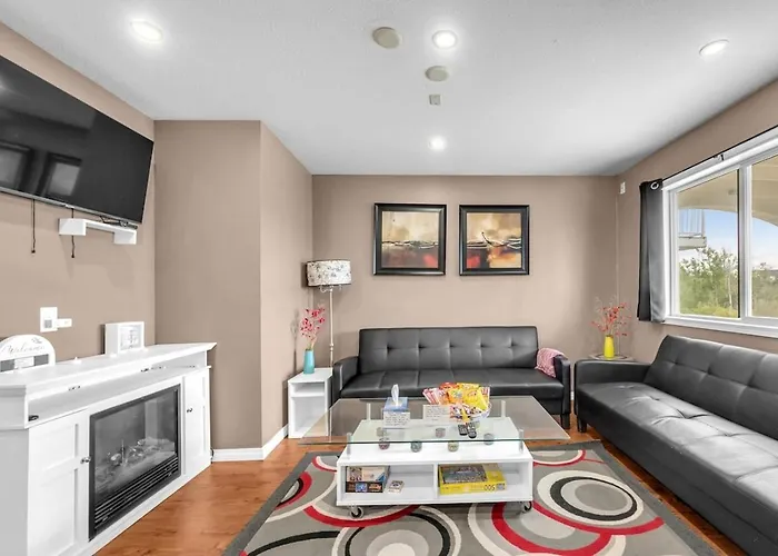 52-3 Bed Suite On Lake Central Ac By Airport