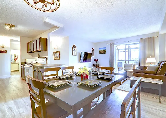 Large Top Floor 2Br, Stampede & Parking By Doorbed