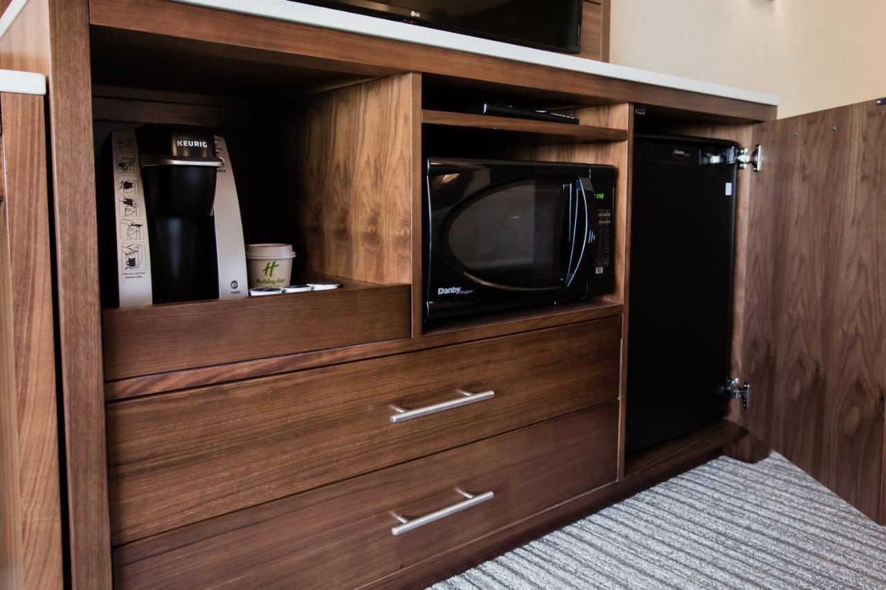 Hotel Holiday Inn Hotel & Suites Calgary South - Conference Ctr By Ihg