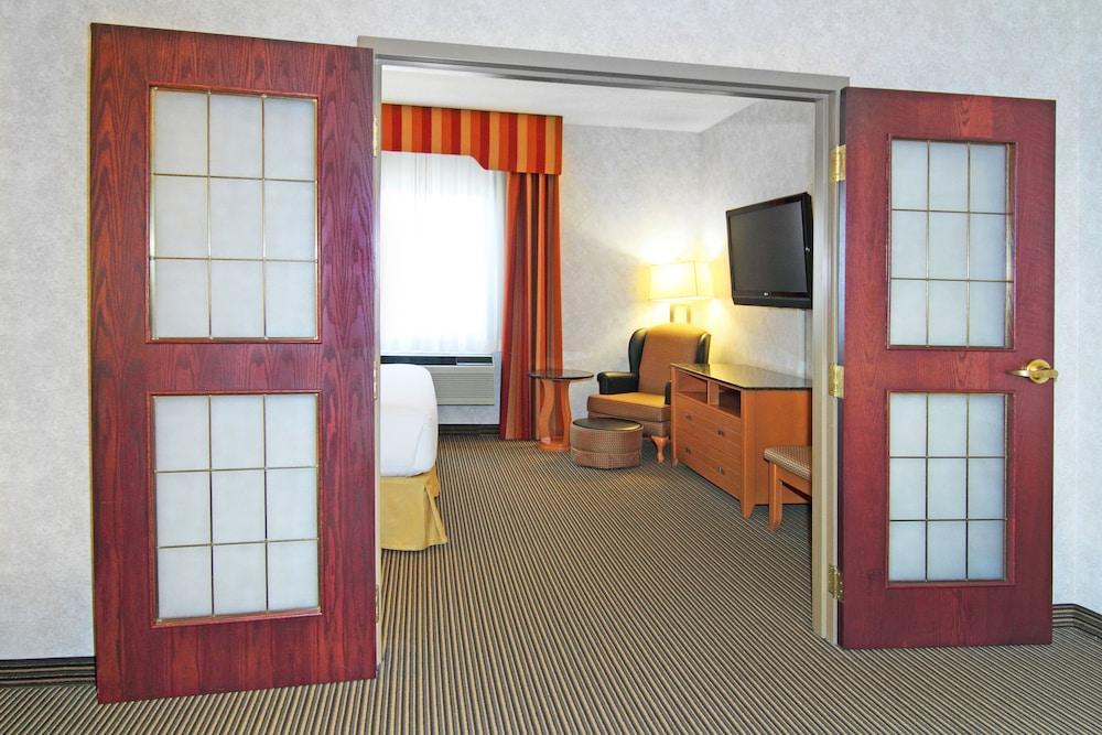 Express South By Ihg 3* Calgary