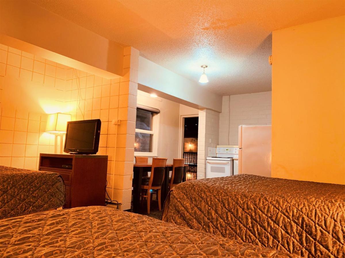 Motel Red Carpet & 2*