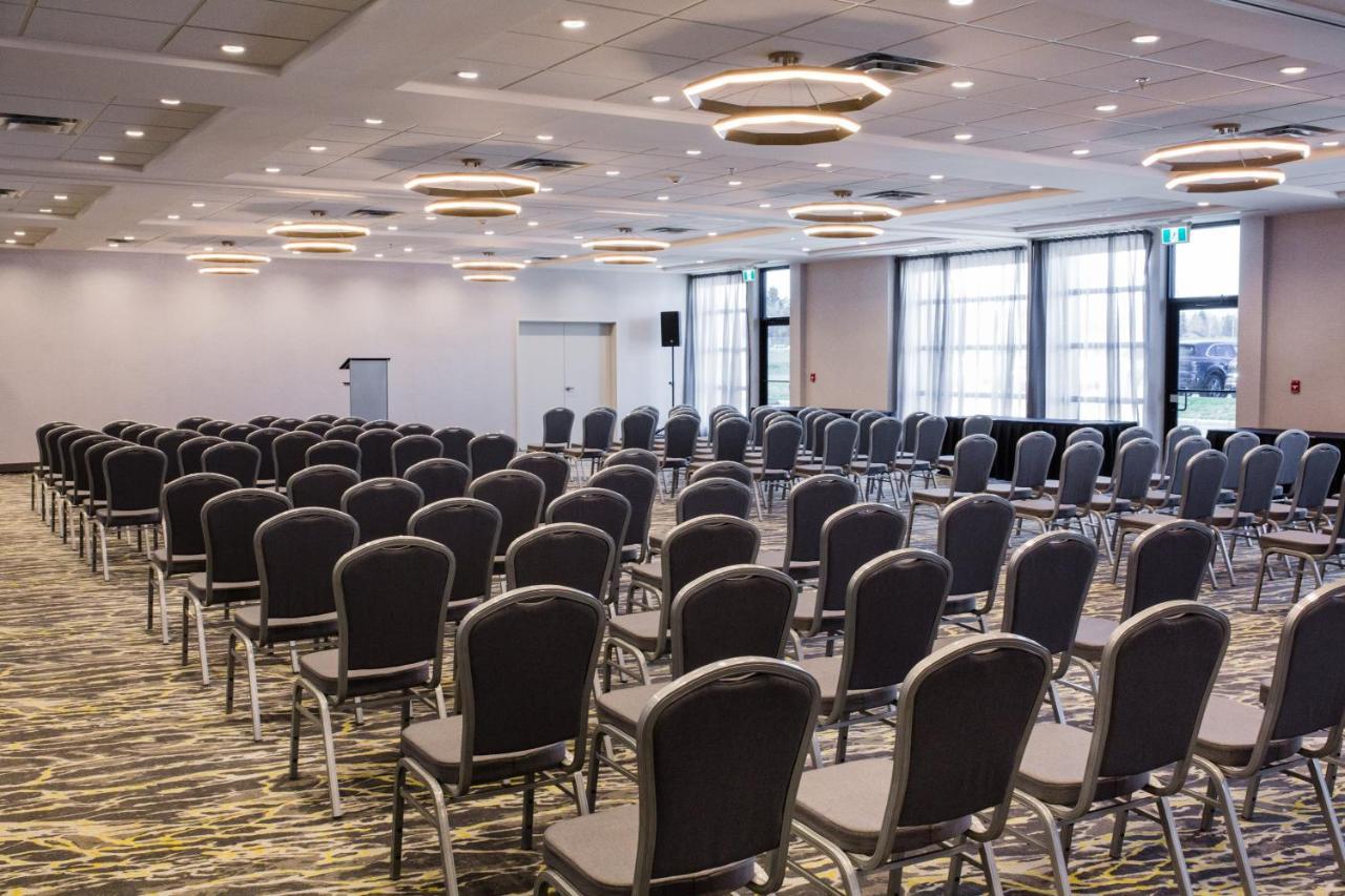 Hotel Holiday Inn Hotel & Suites Calgary South - Conference Ctr By Ihg Calgary