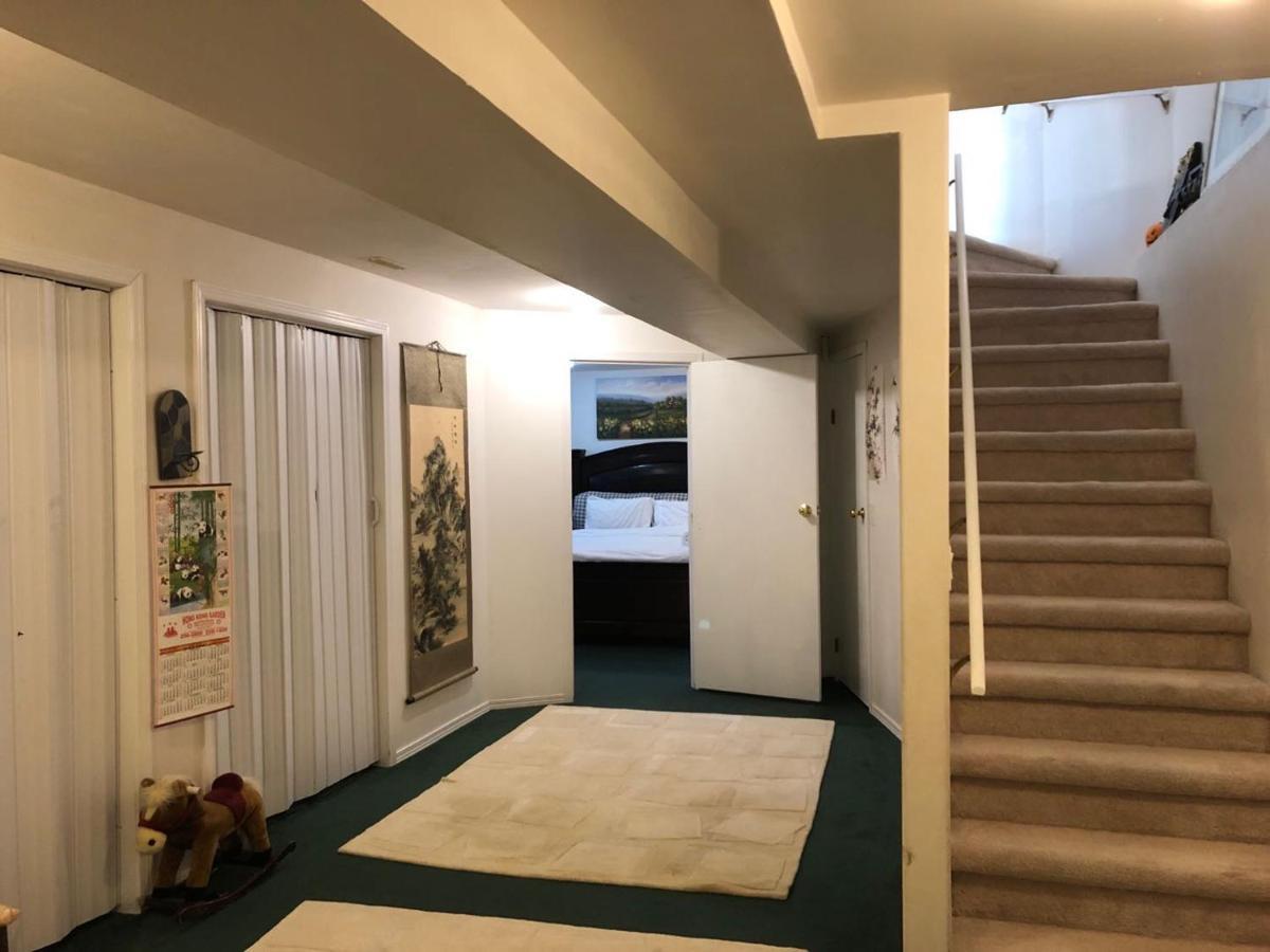 Guest house Hidden Valley Basement H Calgary