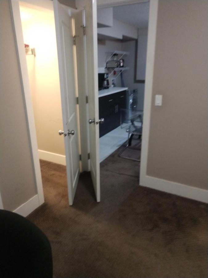 Adorable One Bedroom Basement Apartment Calgary