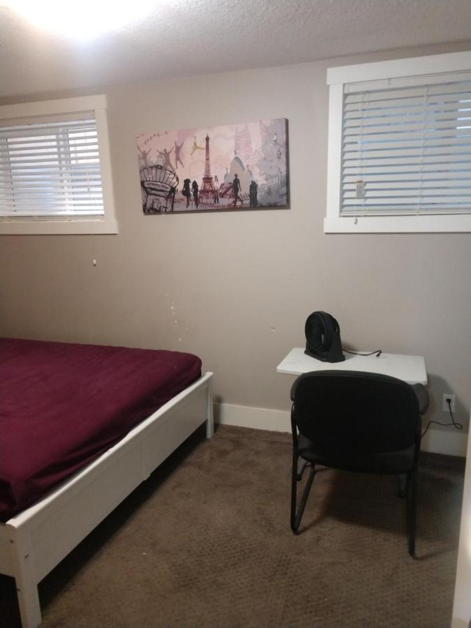 Adorable One Bedroom Basement Apartment