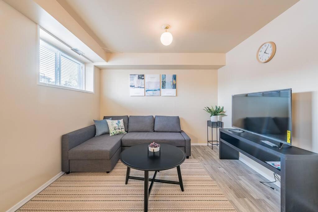 Mt Pleasant Nw 2 Bedrooms 500 * Calgary
