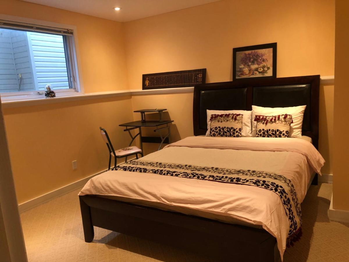 Homestay Citadel Hill Cr Community! Calgary